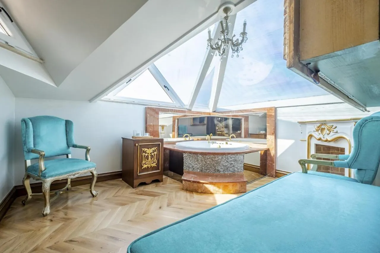 דירות איסטמבול Magnificent Studio Flat In Uskudar טורקיה